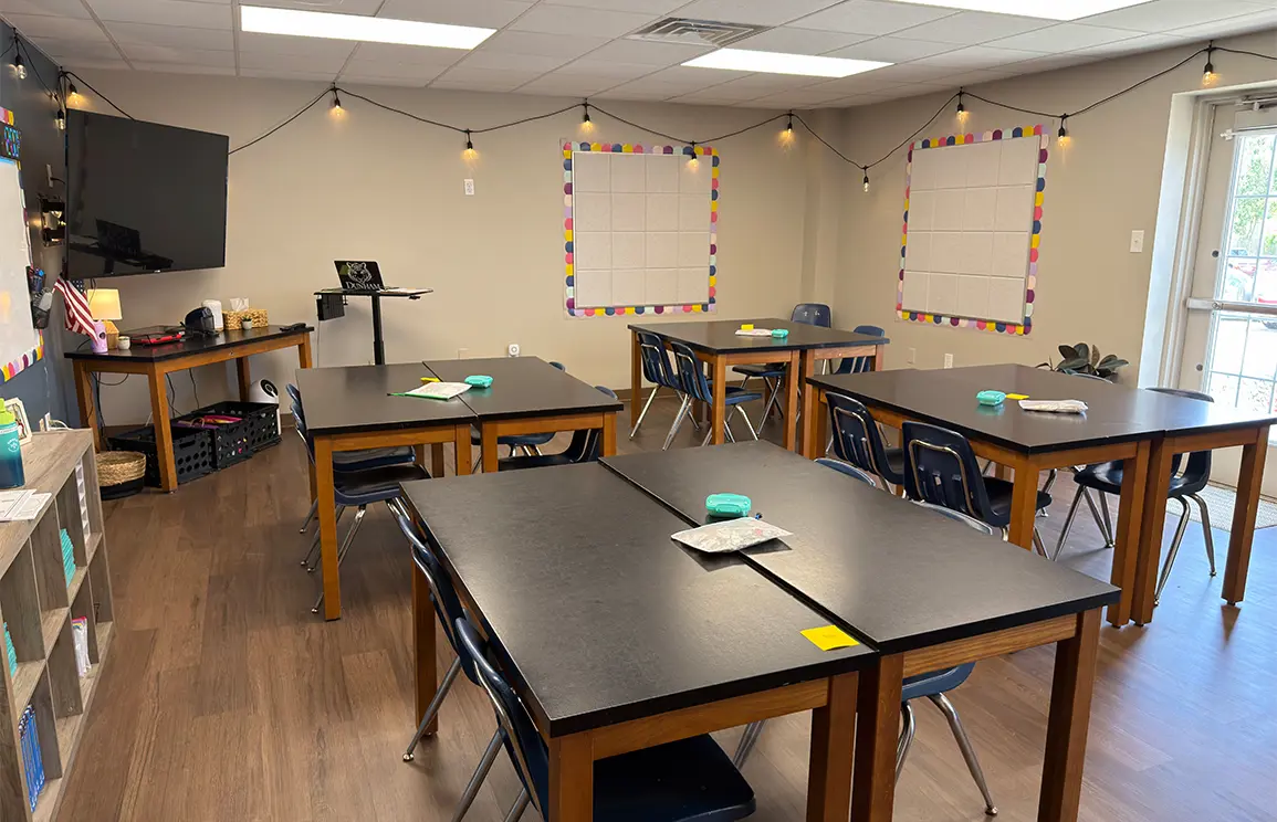 Photo of one of the Carpenter Randall Science classrooms